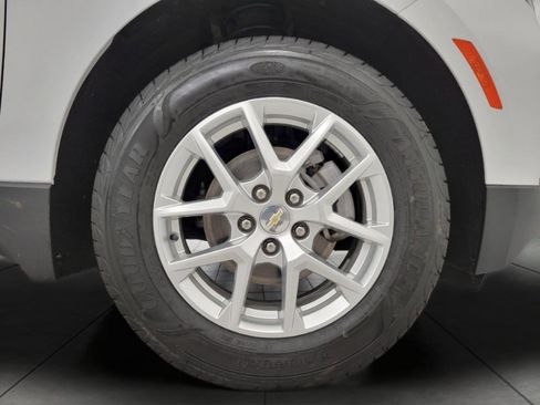 Used 2022 Chevrolet Equinox LT image 3