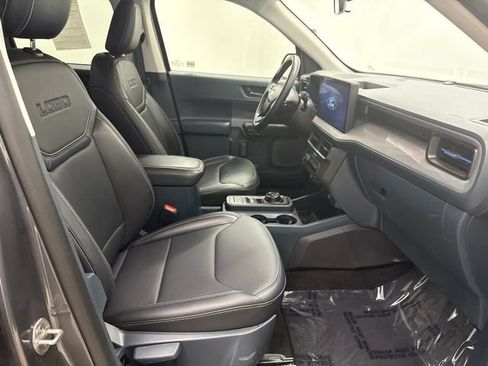 Used 2025 Ford Maverick Lobo AWD/4WD image 23