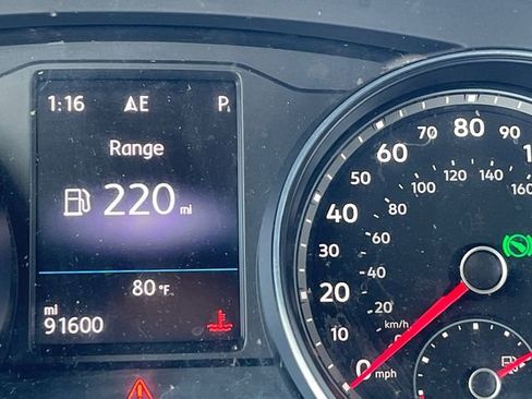 Used 2018 Volkswagen Atlas SE image 16