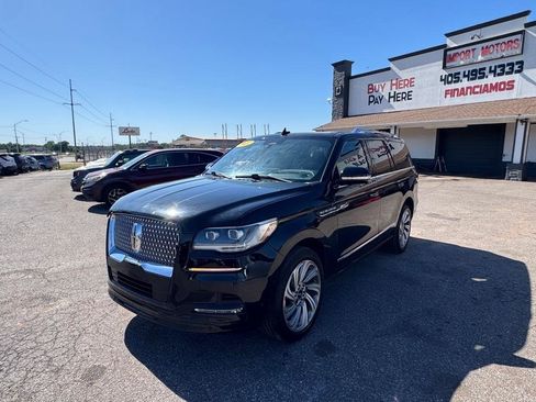 Used 2022 Lincoln Navigator Reserve AWD/4WD image 1