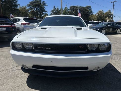 Used 2014 Dodge Challenger R/T RWD image 2