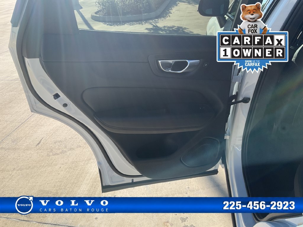 Used 2024 Volvo XC60 B5 Plus w/ Protection Package Premier AWD/4WD image 14