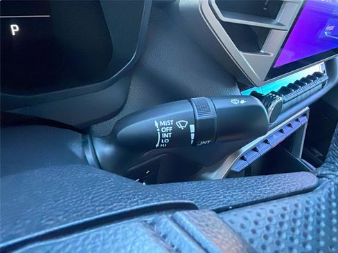 Used 2025 Toyota Tundra Limited image 26