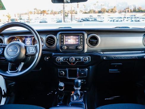 Used 2021 Jeep Wrangler Sport image 14