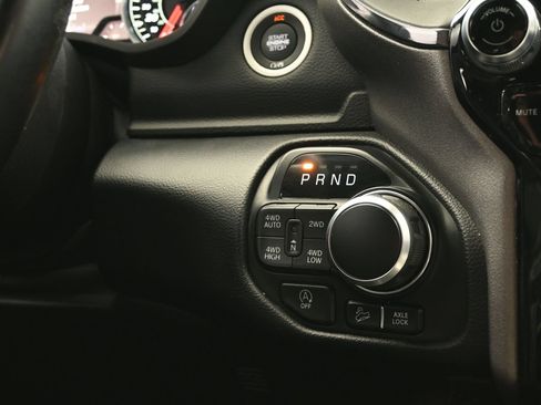 Used 2021 RAM 1500 Big Horn w/ Built-to-serve Edition AWD/4WD image 37