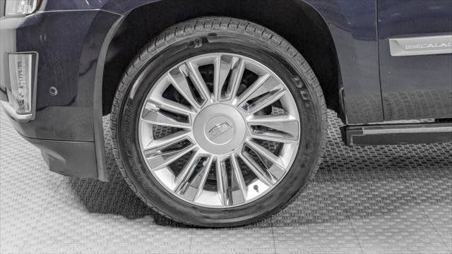 Used 2019 Cadillac Escalade Platinum AWD/4WD image 36