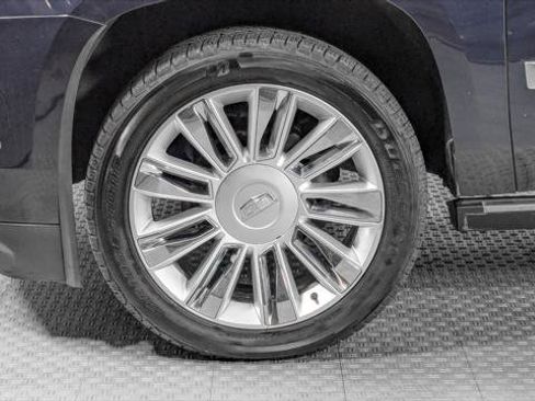 Used 2019 Cadillac Escalade Platinum AWD/4WD image 36