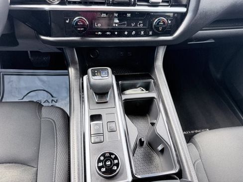 Certified 2022 Nissan Pathfinder SV AWD/4WD image 16