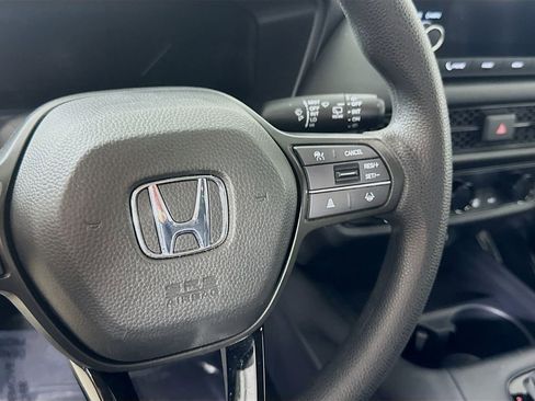 Used 2025 Honda HR-V LX image 24