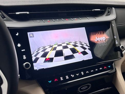 New 2026 Jeep Grand Cherokee L Limited image 23