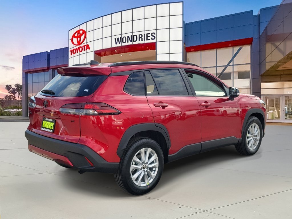 New 2026 Toyota Corolla Cross LE w/ Moonroof Package FWD image 4
