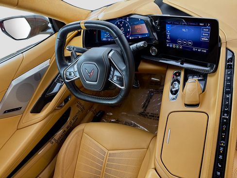 Used 2021 Chevrolet Corvette Stingray Premium Cpe w/ Engine Appearance Package RWD image 26