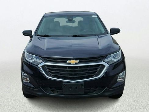 Used 2021 Chevrolet Equinox LS AWD/4WD image 2