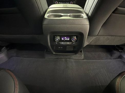 Certified 2024 Chevrolet Traverse RS FWD image 37
