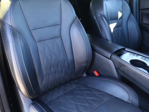 Used 2024 Nissan Rogue Platinum image 18