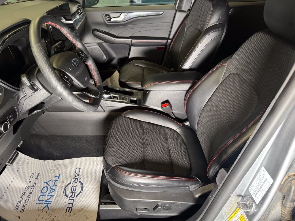 Used 2023 Ford Escape ST-Line w/ Tech Pack #1 AWD/4WD image 20