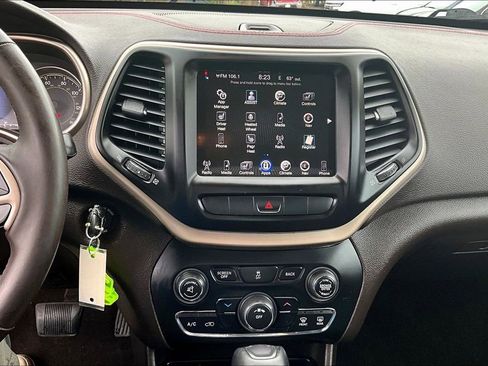 Used 2014 Jeep Cherokee Trailhawk w/ Leather Interior Group image 14