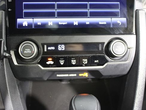 Used 2018 Honda Civic Sport image 16