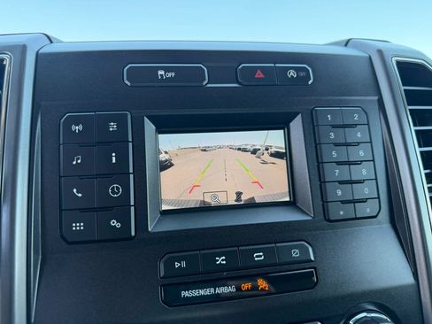 Used 2018 Ford F150 XLT w/ Equipment Group 301A Mid RWD image 20