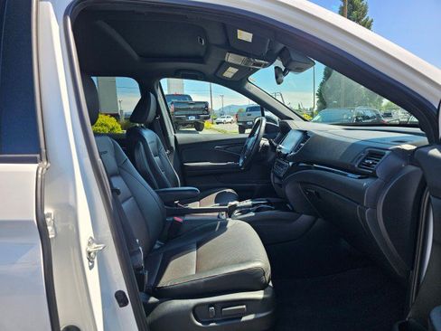 Used 2023 Honda Ridgeline Black Edition image 10