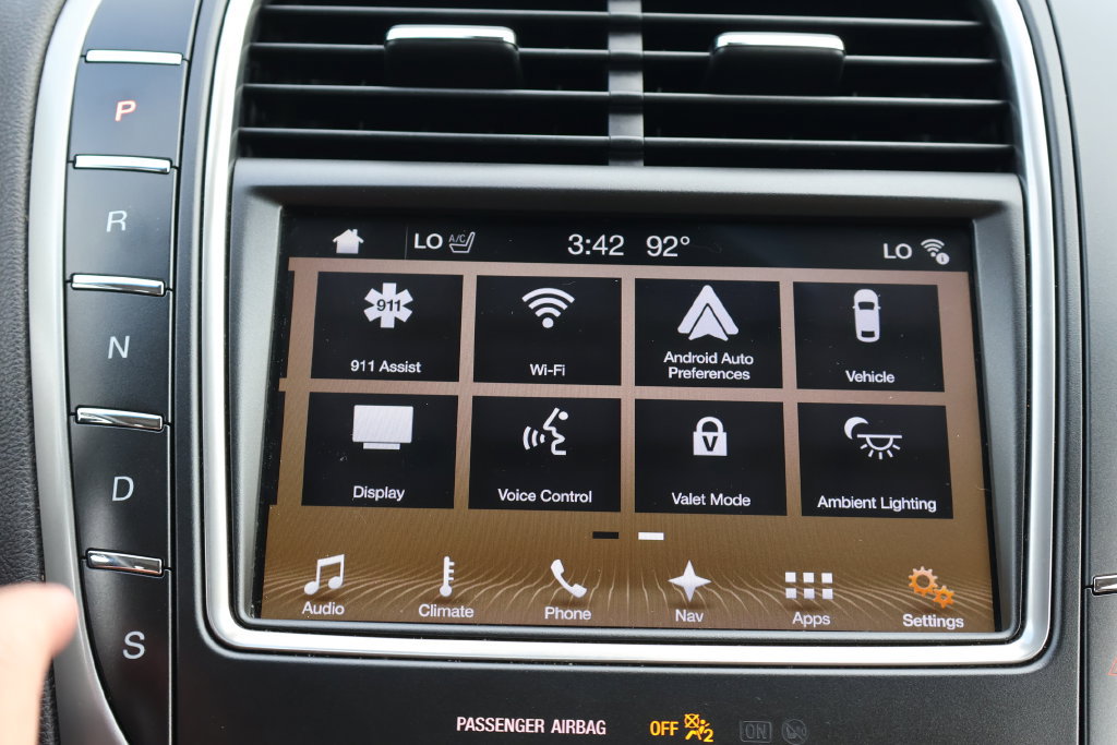 Used 2017 Lincoln MKX Reserve w/ Lincoln MKX Climate Package AWD/4WD image 12