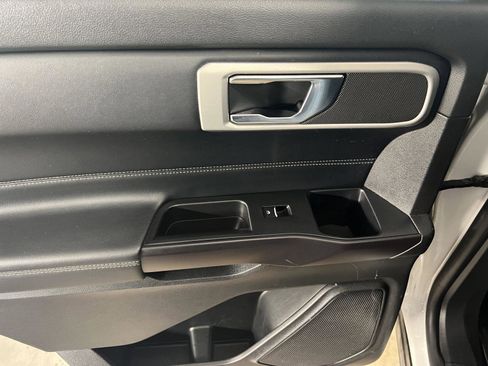 Used 2020 Ford Explorer XLT w/ Equipment Group 202A image 17