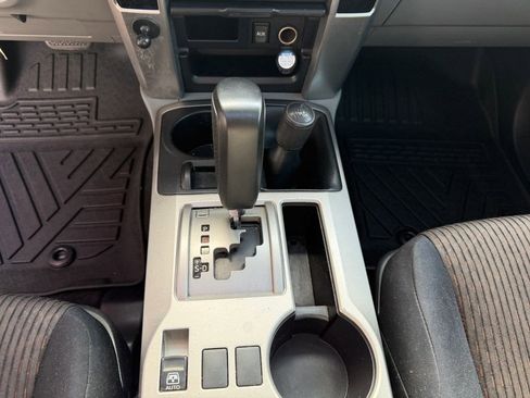 Used 2010 Toyota 4Runner SR5 AWD/4WD image 16
