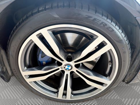 Used 2019 BMW 750i w/ M Sport Package RWD image 31