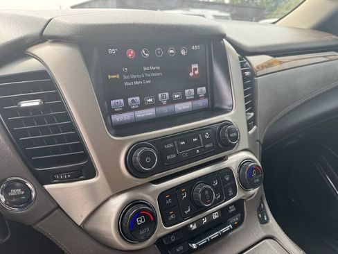 Used 2016 GMC Yukon XL Denali w/ Open Road Package AWD/4WD image 11