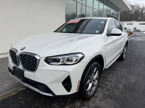 Used 2022 BMW X4 xDrive30i w/ Premium Package image 3