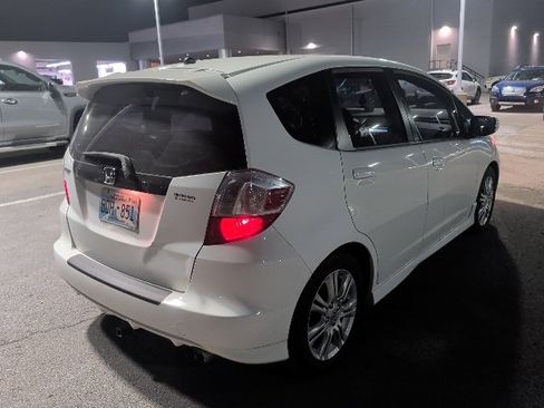 Used 2010 Honda Fit Sport image 3