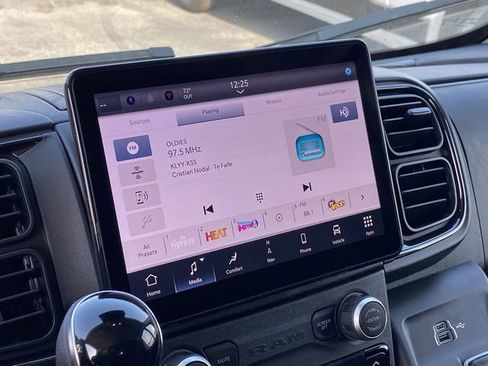 New 2024 RAM ProMaster 3500 w/ Premium Convenience Group image 16