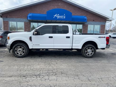 Used 2020 Ford F250 XLT image 3