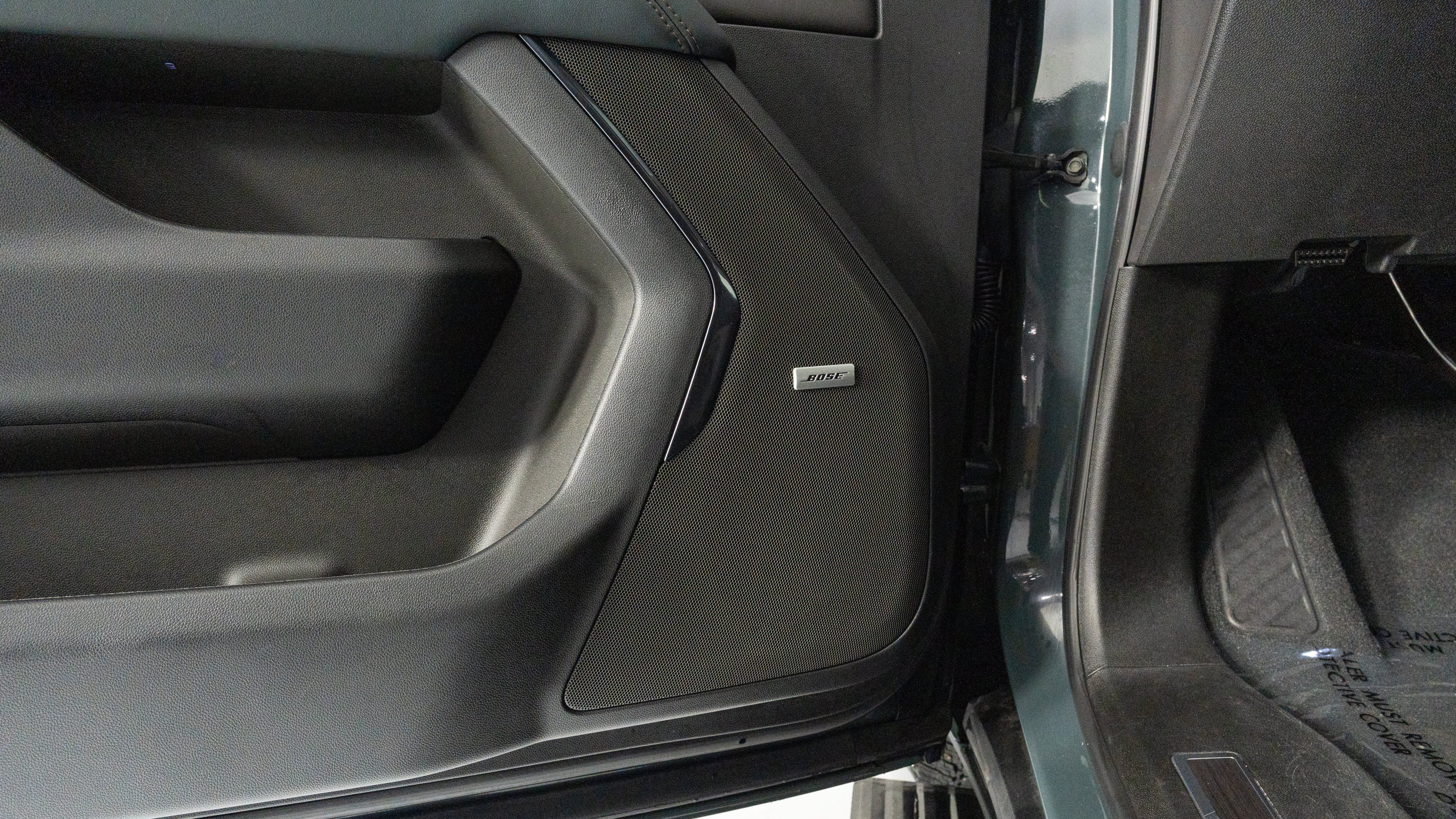 Used 2025 GMC Yukon AT4 w/ AT4 Premium Plus Package AWD/4WD image 19