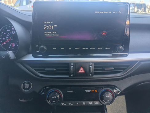 Used 2023 Kia Forte GT-Line image 14