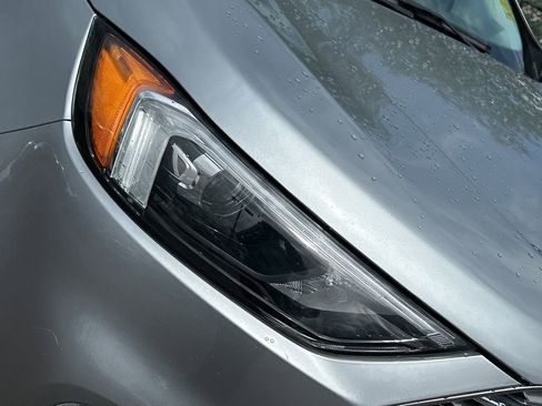 Used 2023 Ford Edge Titanium AWD/4WD image 23