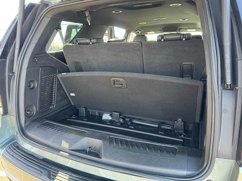 Used 2024 Chevrolet Tahoe LT image 38