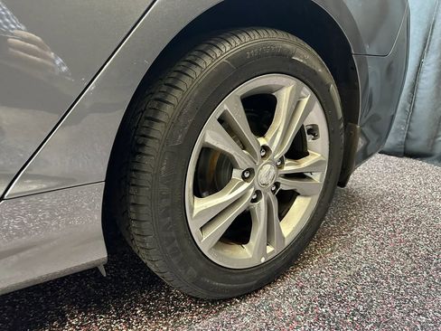 Used 2018 Hyundai Sonata SEL FWD image 25