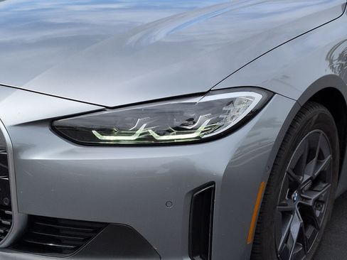 Used 2023 BMW i4 eDrive40 w/ Premium Package image 6