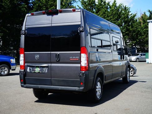 Used 2020 RAM ProMaster 2500 w/ Premium Appearance Group image 7