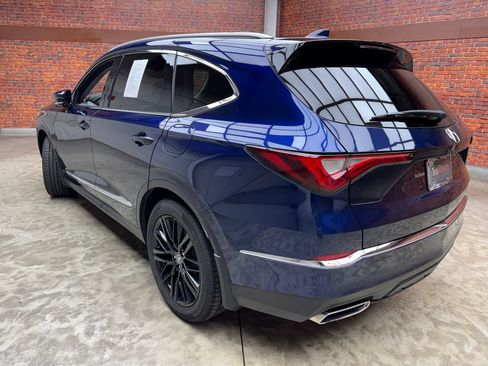 Used 2023 Acura MDX SH-AWD w/ Advance Package image 2
