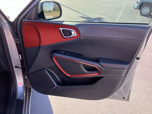 Used 2024 Kia Soul GT-Line image 33