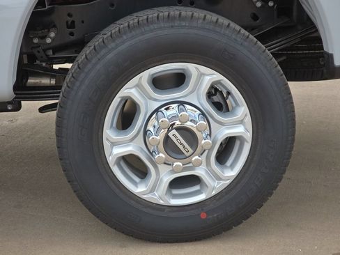 New 2026 Ford F350 XLT w/ 360-Degree Camera Package RWD image 25