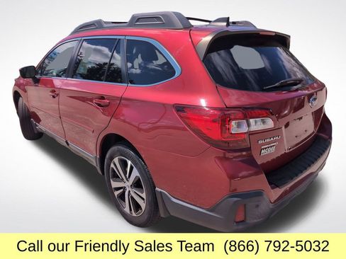 Used 2018 Subaru Outback 2.5i Limited AWD/4WD image 3