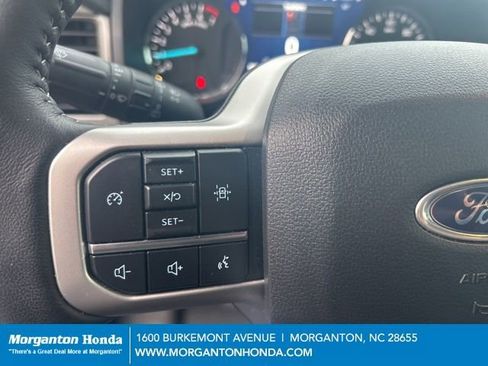 Used 2024 Ford Expedition XLT RWD image 18