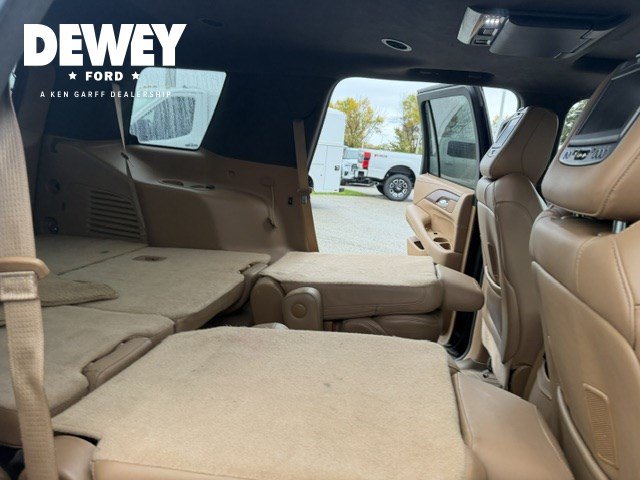 Used 2017 Cadillac Escalade Platinum AWD/4WD image 43