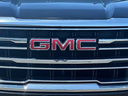 Used 2024 GMC Yukon SLT AWD/4WD image 46