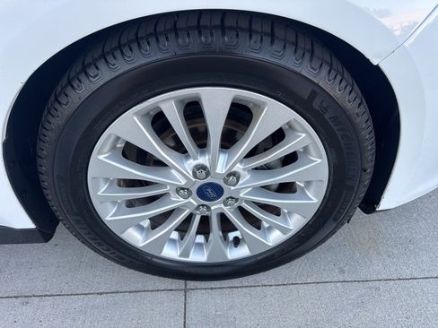 Used 2018 Ford C-MAX SE image 18