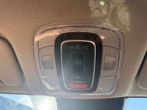 Used 2024 Hyundai Elantra SEL w/ Convenience Package FWD image 17