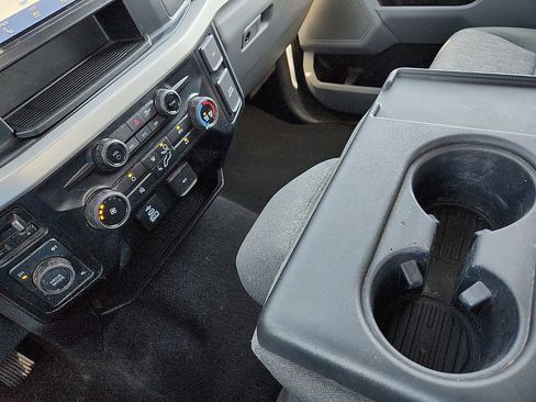 Used 2025 Ford F350 XLT AWD/4WD image 12